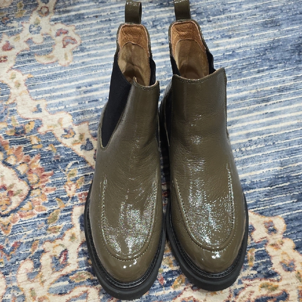 Women's Olive Green Chelsea Boots - Slip-On Leather